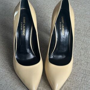 Saint Laurent Women's Cream Pumps